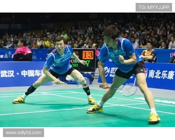 广州羽毛球队区域防守体系探讨与战术应用分析